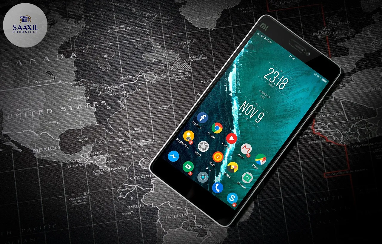 Smartphones Send Data While You Sleep: What Background Connections Mean for Privacy