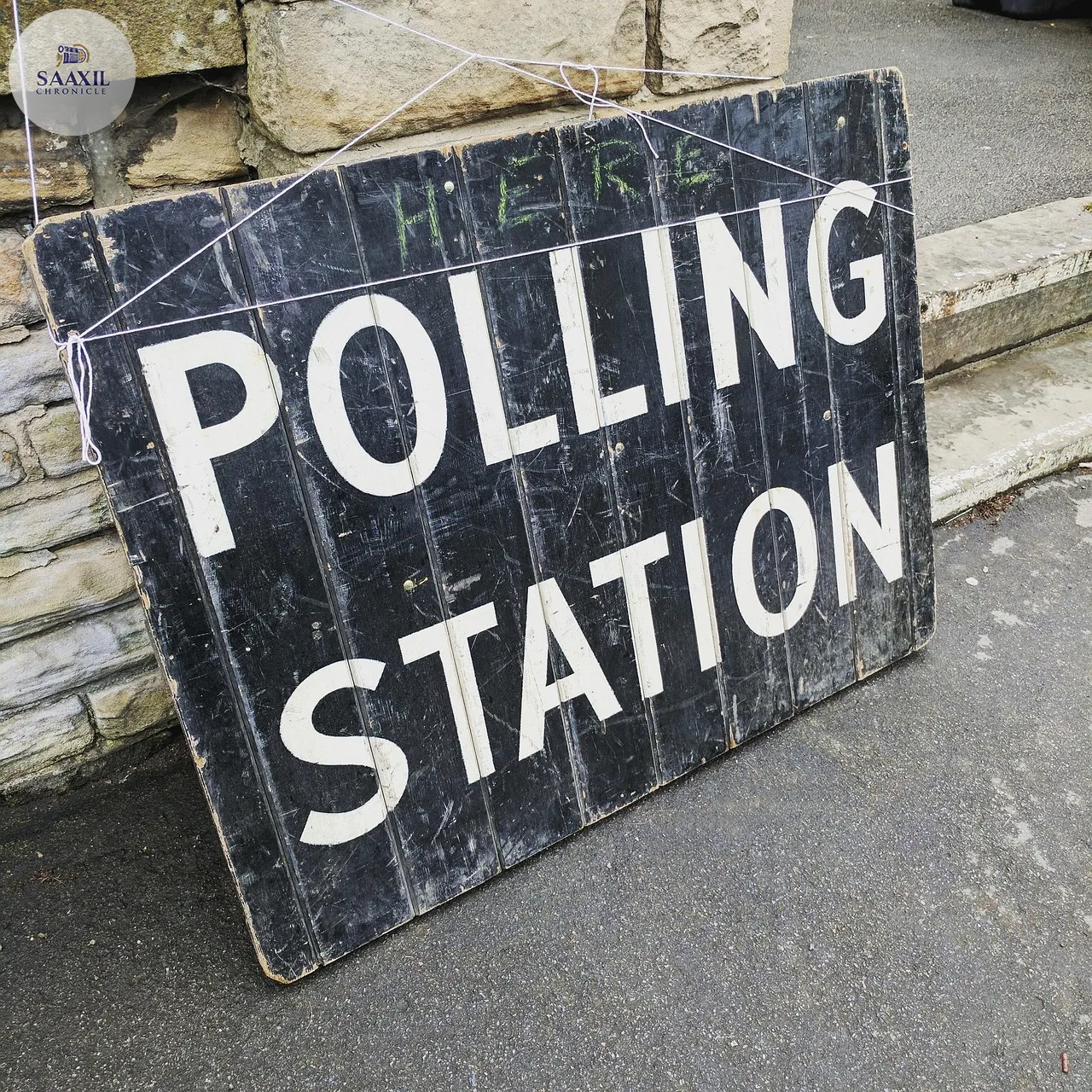 polling station, poll, election day, voting, voters, blackboard, chalkboard, sign